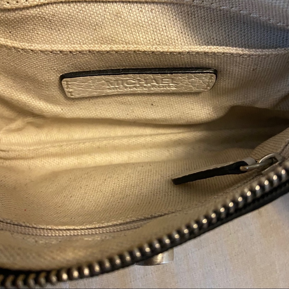 Michael Kors Wristlet - Picture 2 of 4
